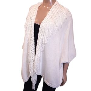 🩵HOUSE OF HARLOW Aztec Ponch Cardigan Sweater Fringe Crochet Macrame One Size